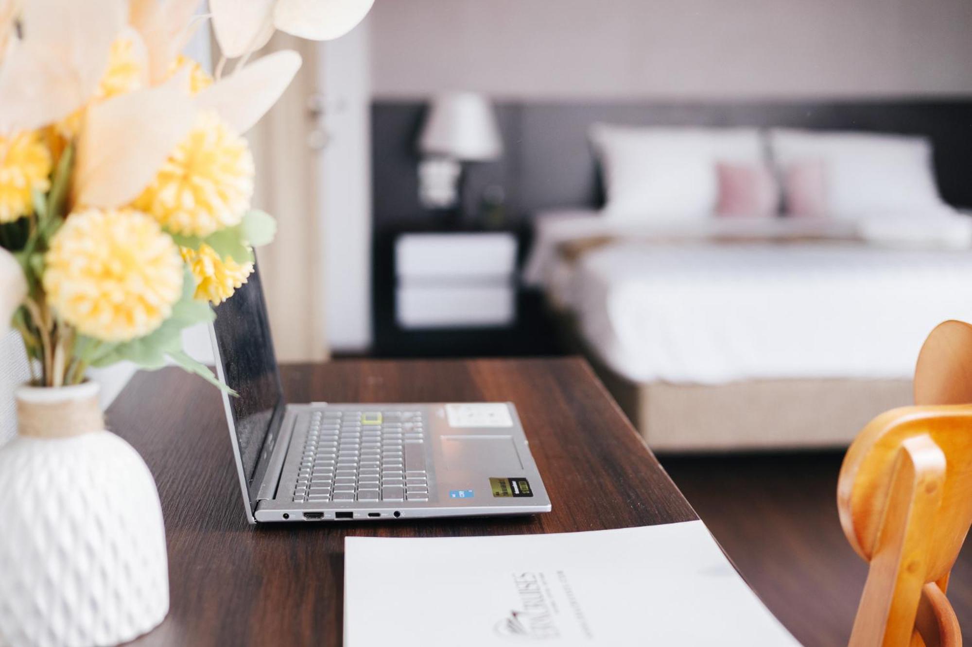 Ivy Hotel & Apartment - Stay 24H Hanoi Dış mekan fotoğraf